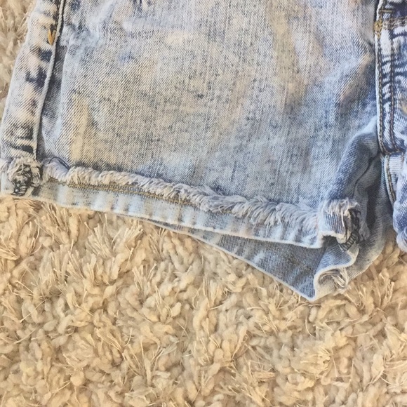 Love Culture Jean shorts - Picture 4 of 5